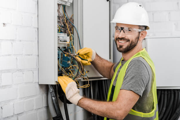 Best Emergency Electrical Repair  in Acushnet Center, MA